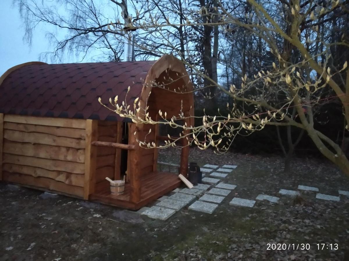 Kleines Gartenhaus Am Mahler Großschirma エクステリア 写真